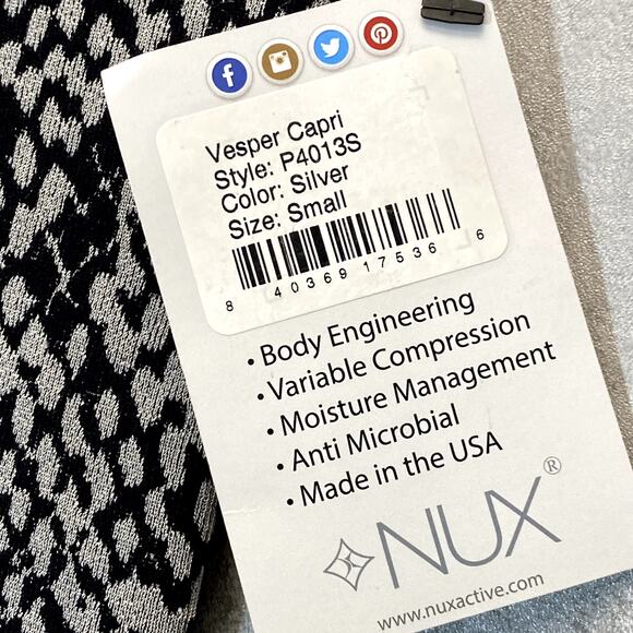 NUX Women's Black-White Snake Print Vesper Pull-On Capri Leggings SZ S - Picture 9 of 9